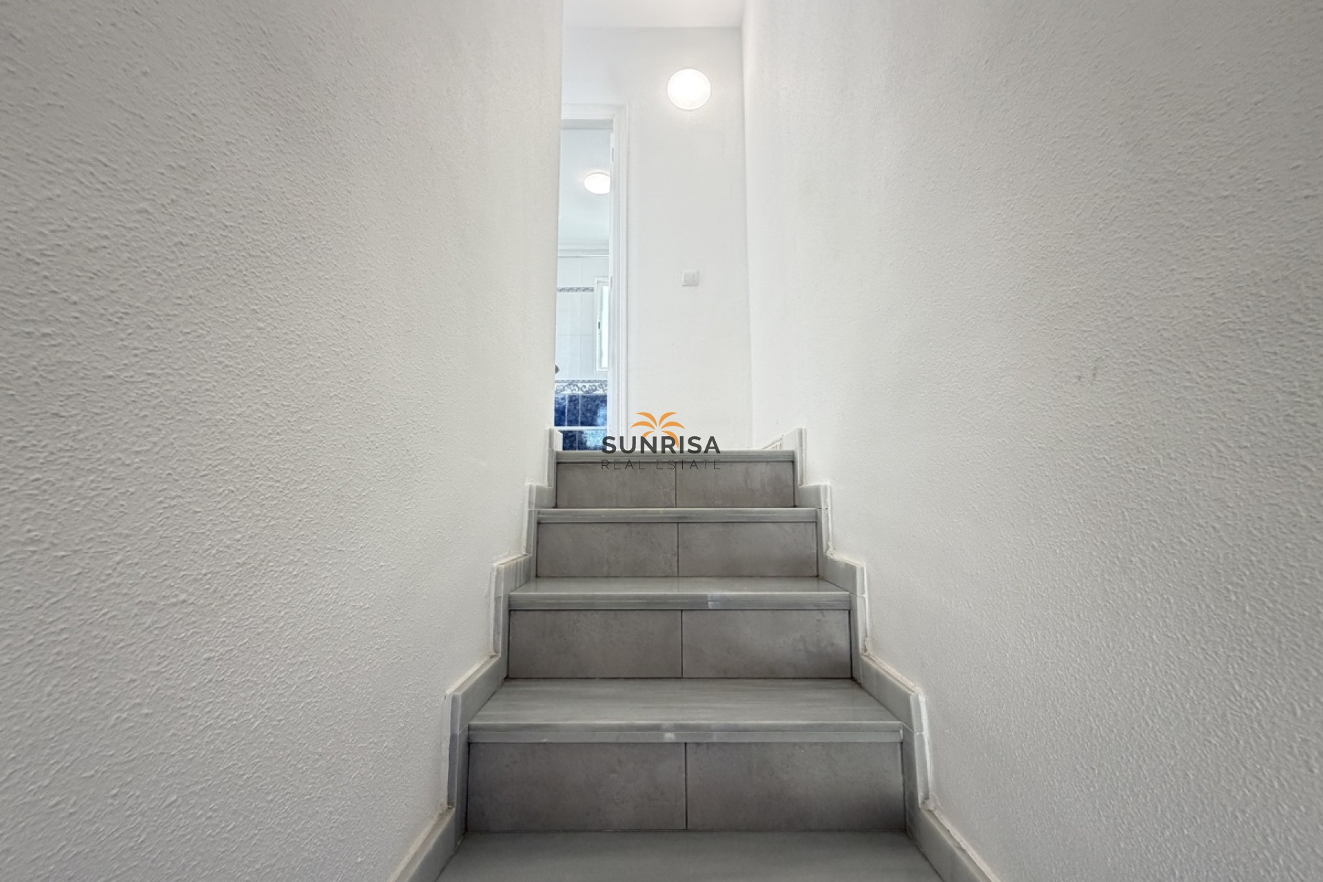 Resale - Townhouse - Villamartin