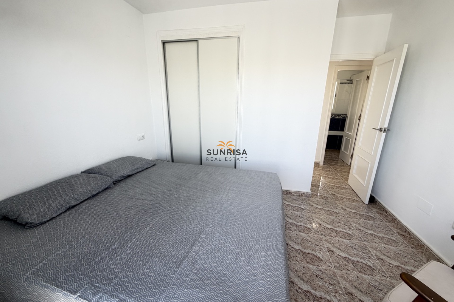 Resale - Townhouse - Villamartin