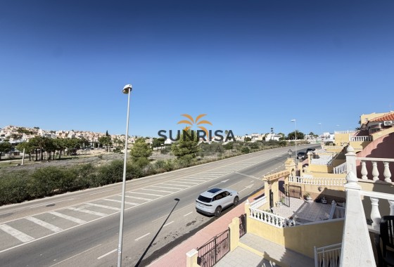 Townhouse · Resale - Villamartin · Alicante · Spain