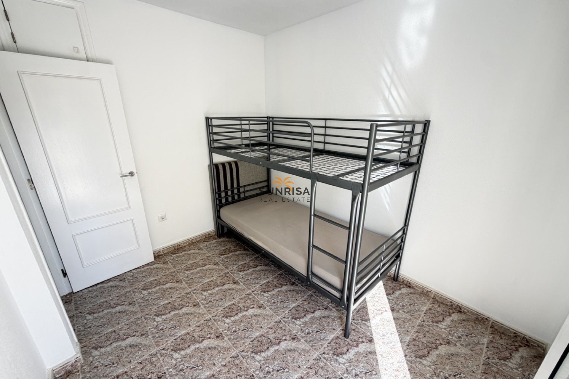 Resale - Townhouse - Villamartin