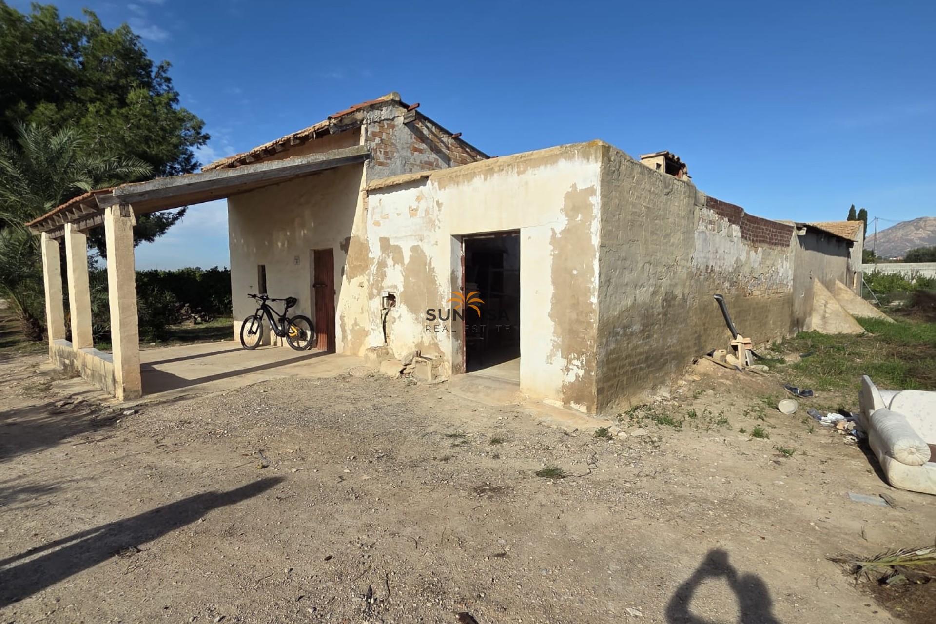Resale - Country house - Albatera