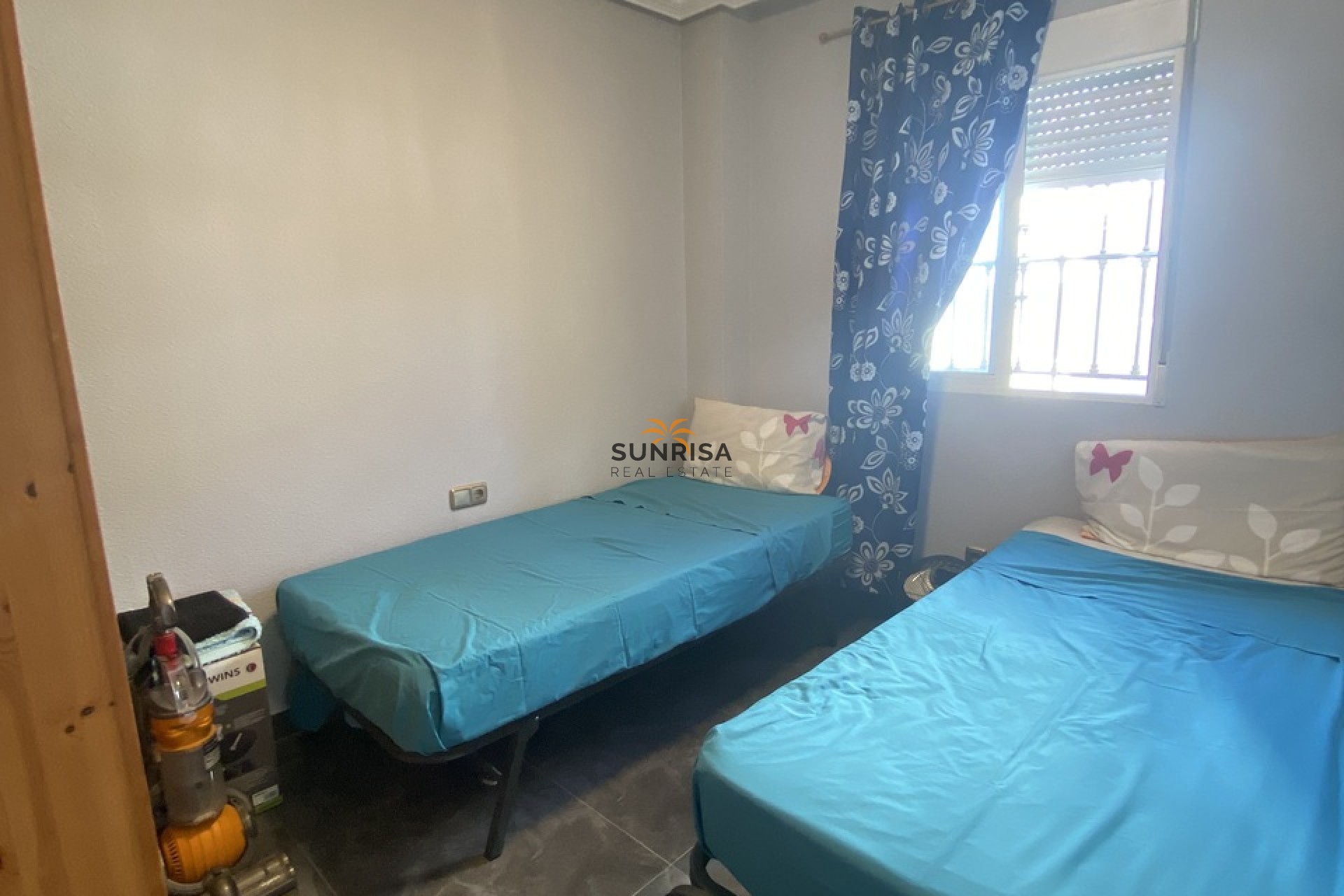 Resale - Villa - Orihuela Costa