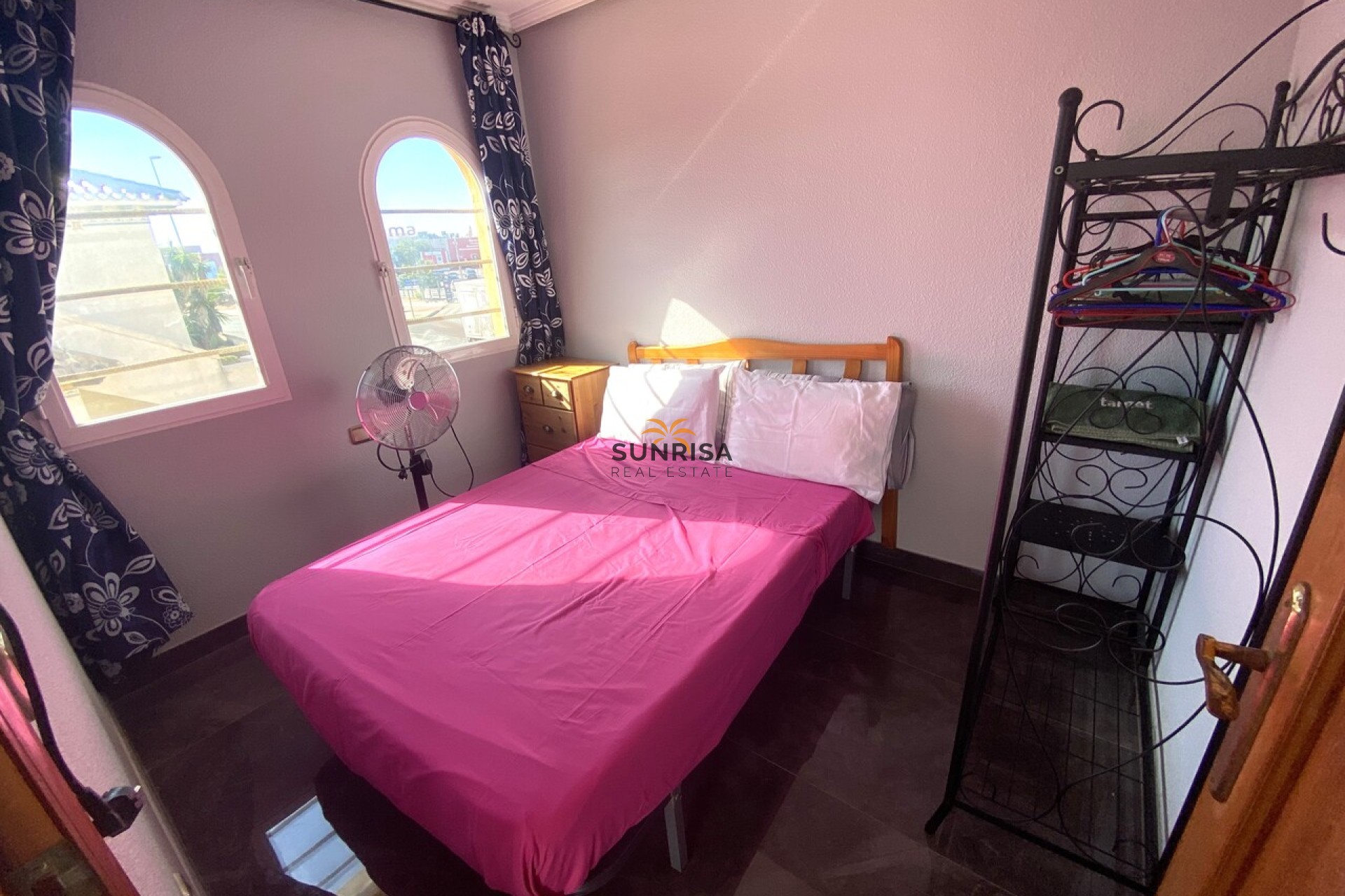 Resale - Villa - Orihuela Costa