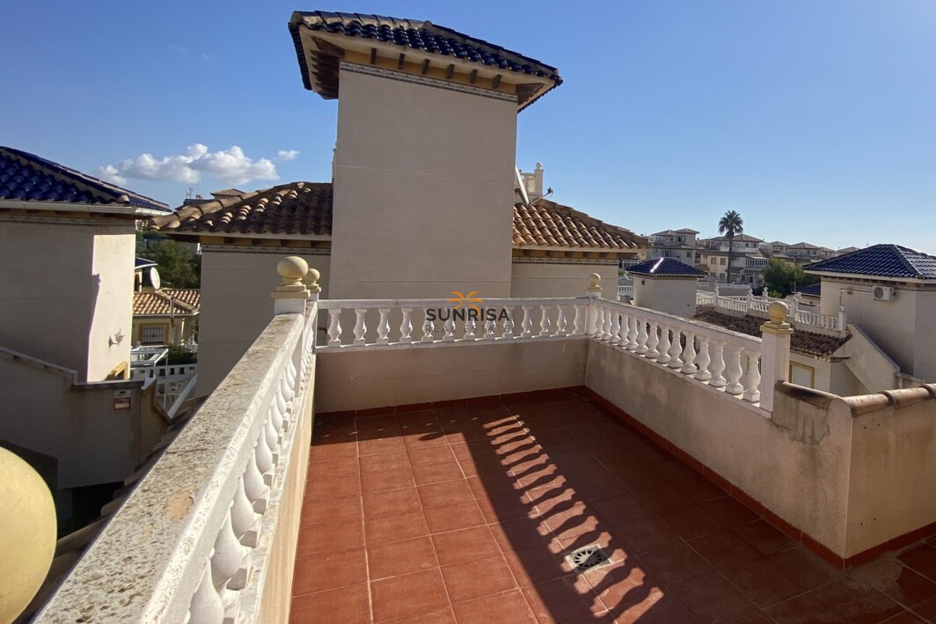 Resale - Villa - Orihuela Costa