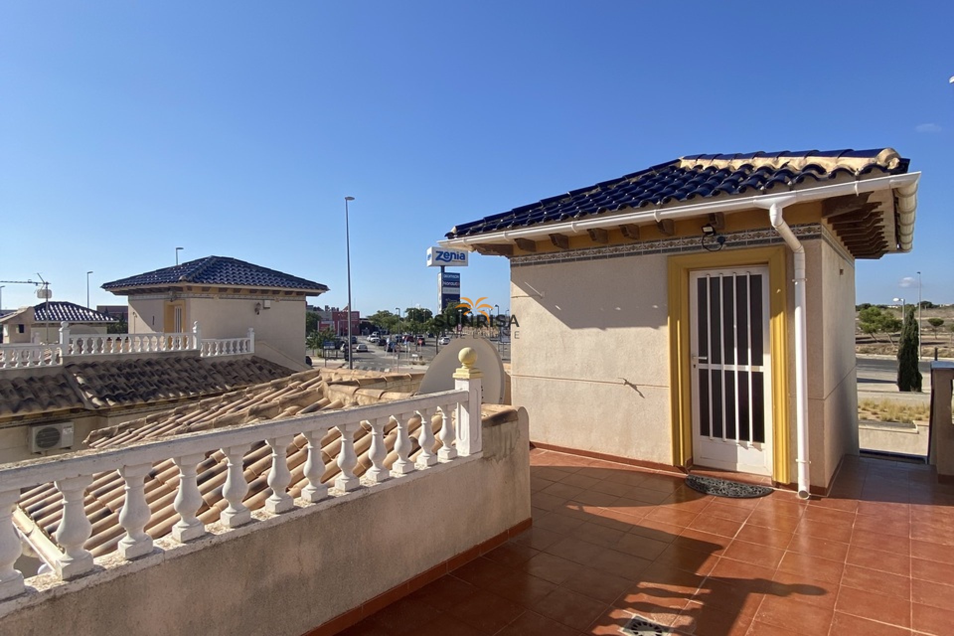 Resale - Villa - Orihuela Costa
