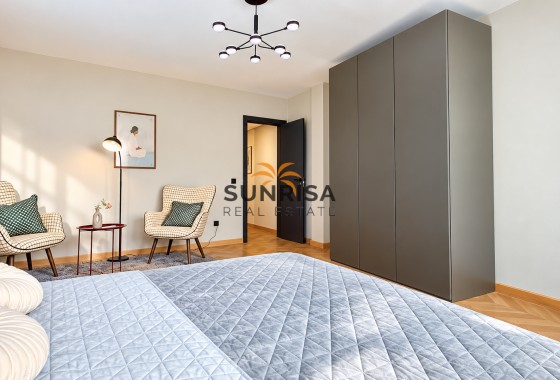 Apartment · Resale - Torrevieja · Alicante · Spain