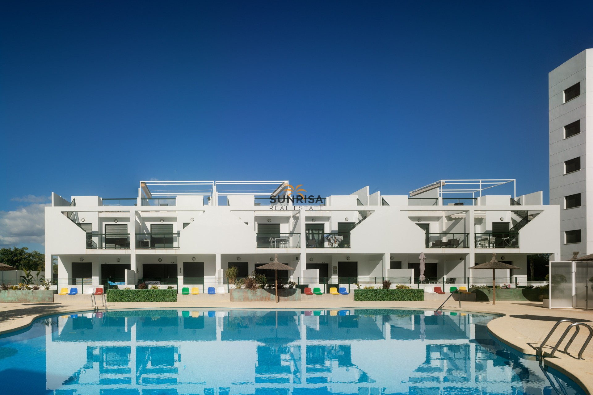 Obra nueva - Bungalow - Mil Palmeras