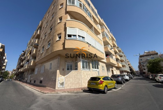 Apartment · Resale - Torrevieja · Playa de los Locos · Alicante · Spain
