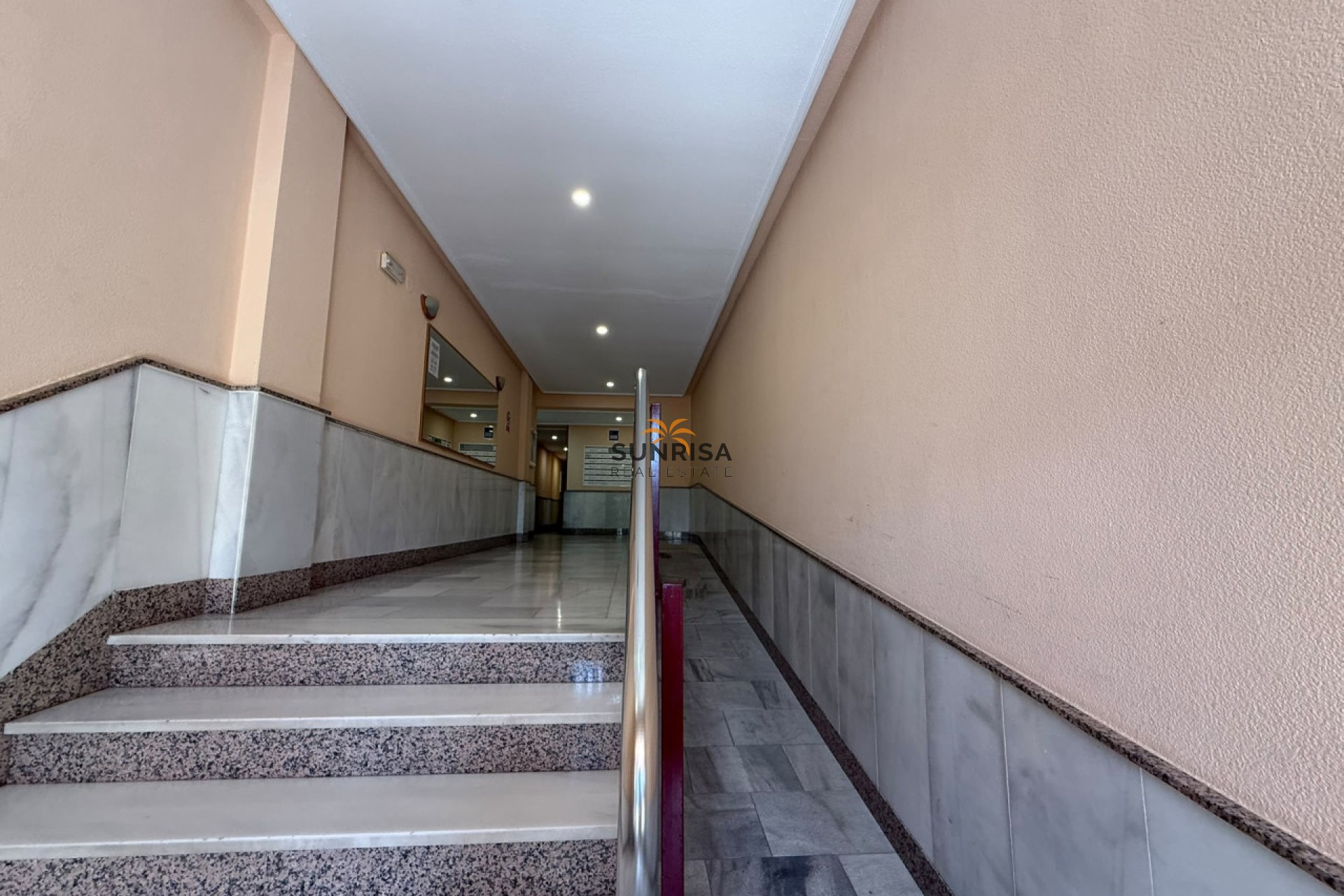 Resale - Apartment - Torrevieja