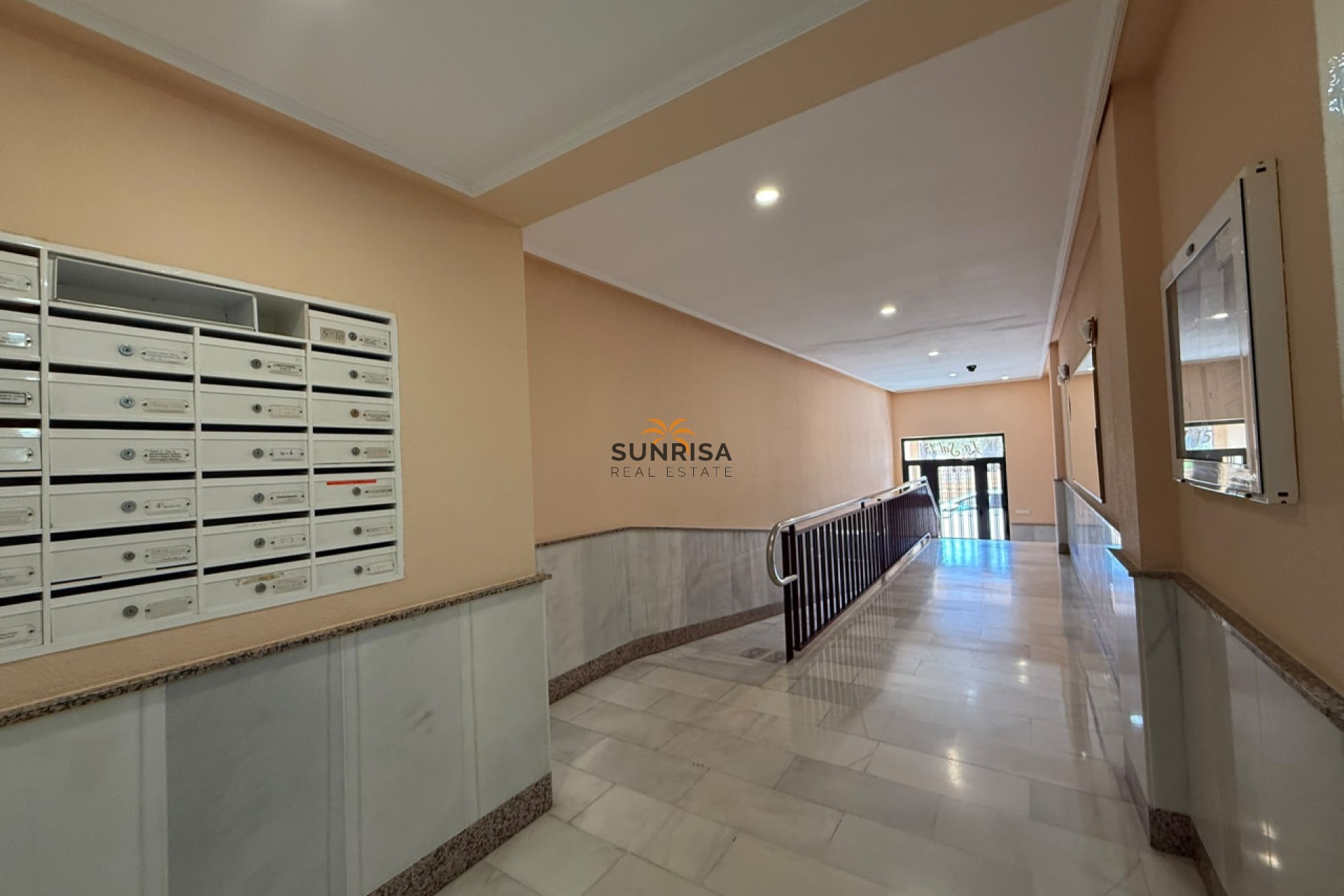 Resale - Apartment - Torrevieja