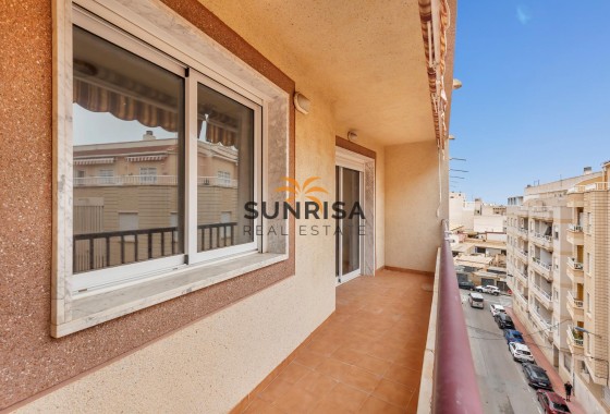 Appartement · Herverkoop - Torrevieja · Centro · Alicante · Spanje