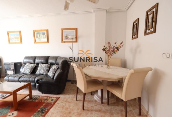 Bungalow · Herverkoop - Orihuela Costa · La Zenia · Alicante · Spanje