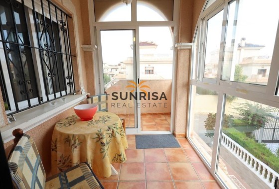 Bungalow · Herverkoop - Orihuela Costa · La Zenia · Alicante · Spanje