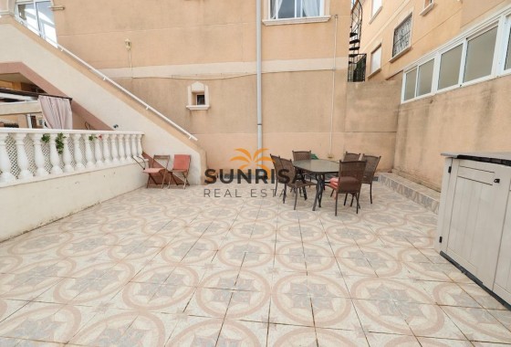 Bungalow · Herverkoop - Orihuela Costa · La Zenia · Alicante · Spanje