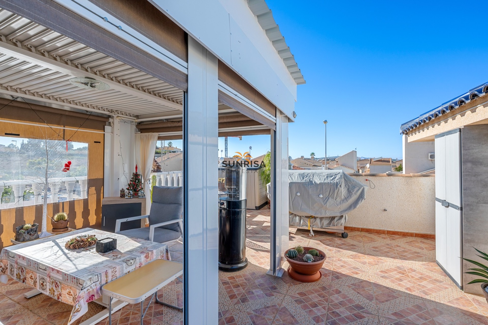 Resale - House - Ciudad Quesada