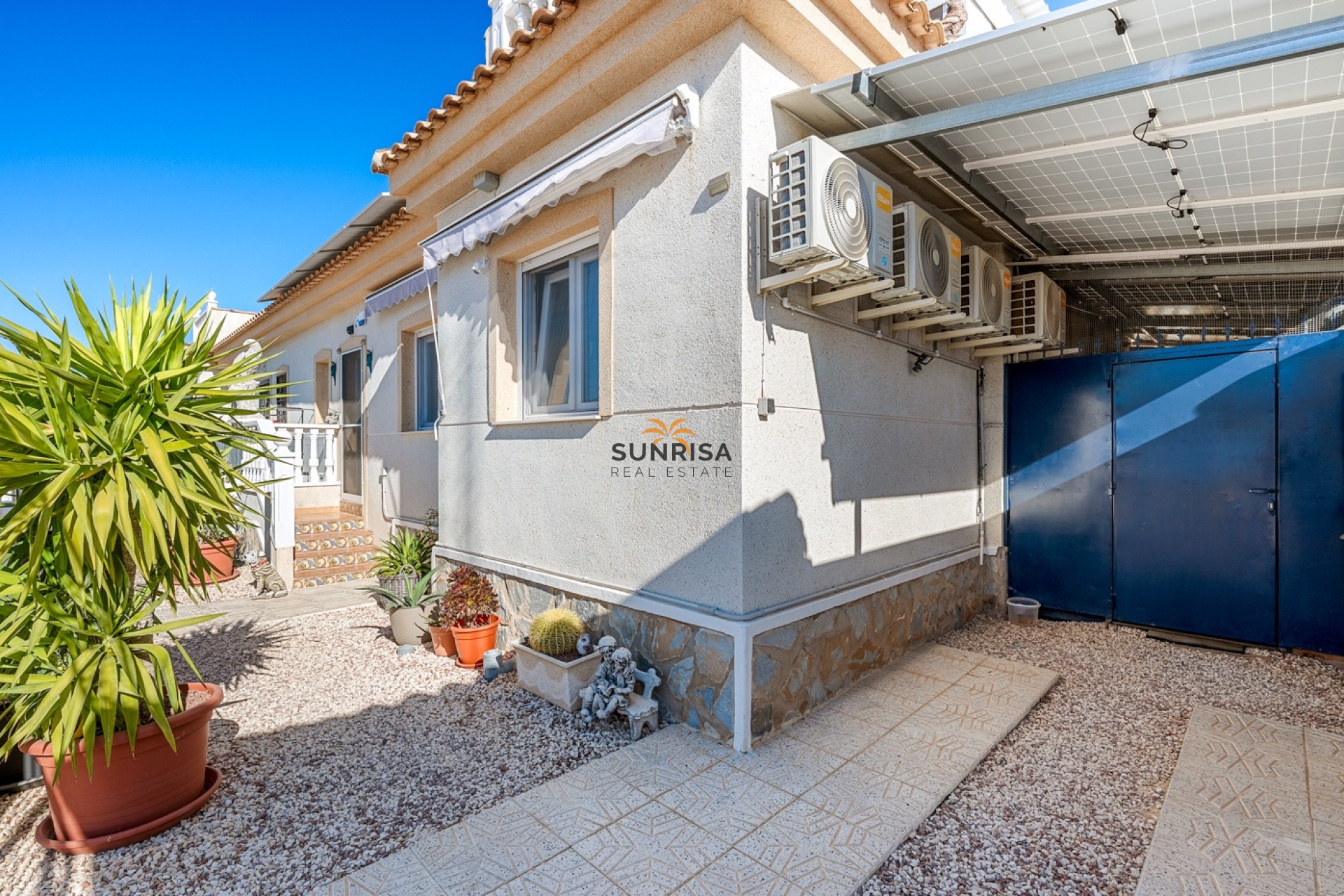 Resale - House - Ciudad Quesada