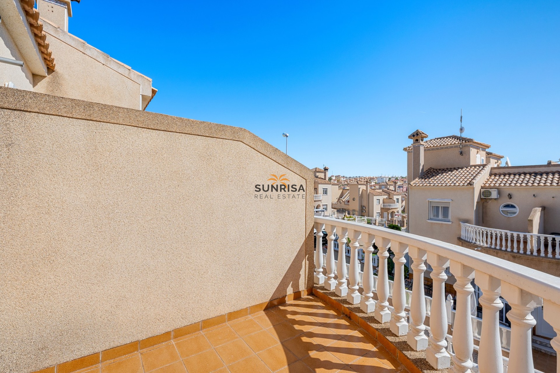 Resale - House - Orihuela Costa