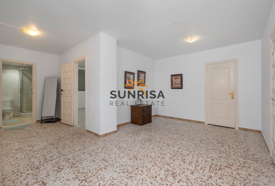 Villa · Herverkoop - Ciudad Quesada · Alicante · Spanje