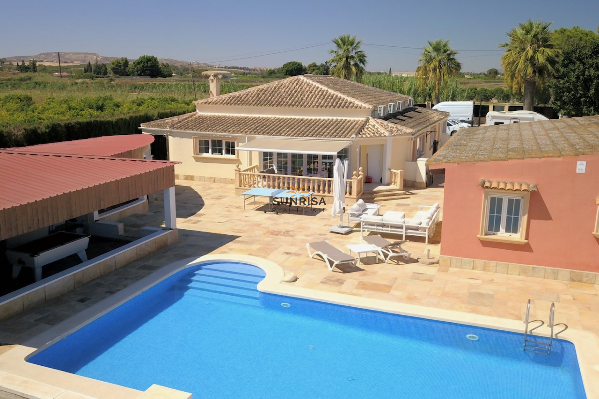 Resale - Finca - Almoradí