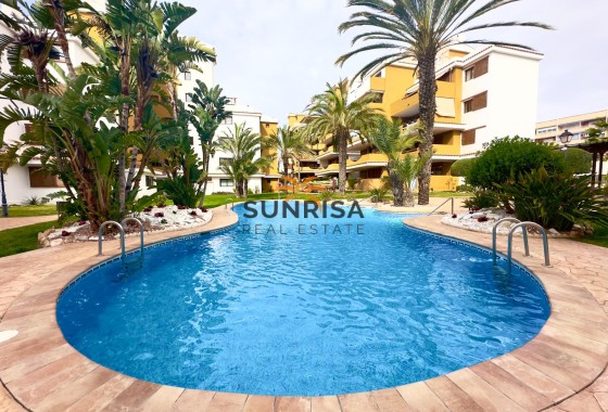Appartement · Herverkoop - Torrevieja · Punta Prima · Alicante · Spanje