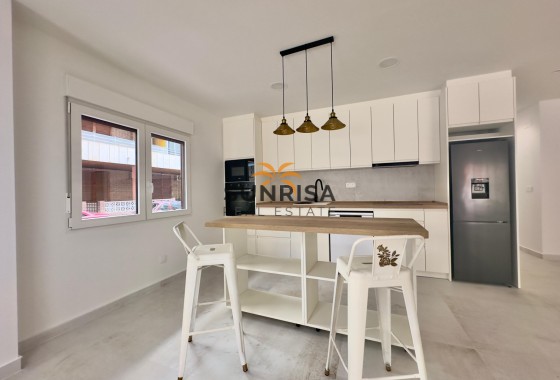 Appartement · Herverkoop - Torrevieja · Acequion · Alicante · Spanje