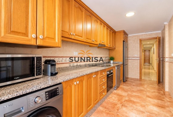Appartement · Herverkoop - Torrevieja · Alicante · Spanje