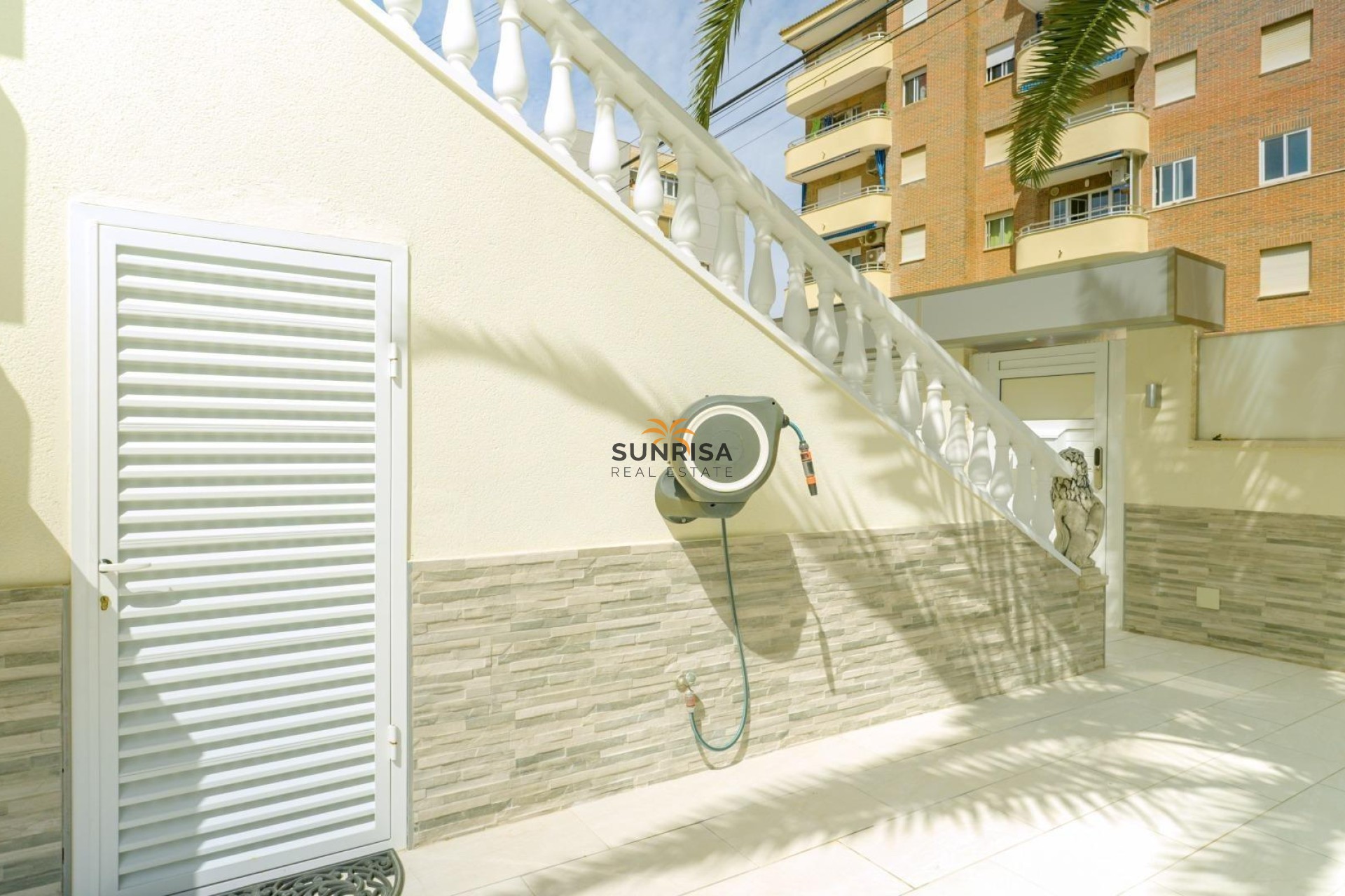 Herverkoop - Herenhuis - Torrevieja