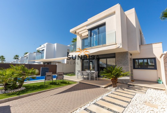 Villa · Herverkoop - Vistabella Golf · Entre Naranjos Vistabella Golf · Costa Blanca (Alicante) · Spanje