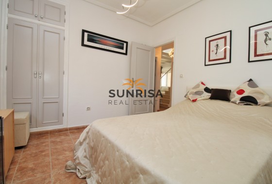 Villa · Herverkoop - Villamartin · Alicante · Spanje