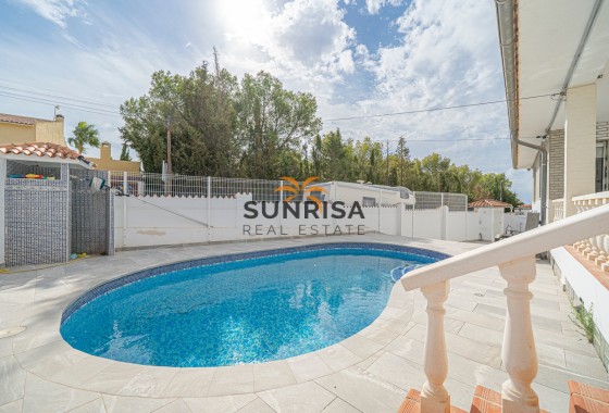Villa · Herverkoop - La Nucía · Alicante · Spanje