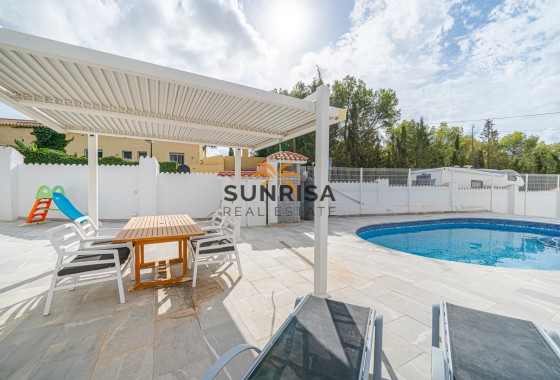 Villa · Herverkoop - La Nucía · Alicante · Spanje