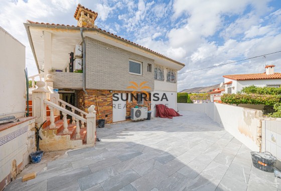 Villa · Herverkoop - La Nucía · Alicante · Spanje