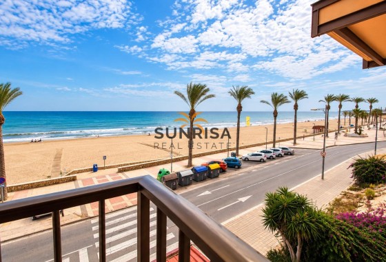 Appartement · Herverkoop - El Campello · Playa Muchavista · Alicante · Spanje