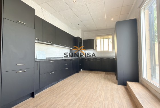 Villa · Resale - Orihuela Costa · Villamartín · Alicante · Spain