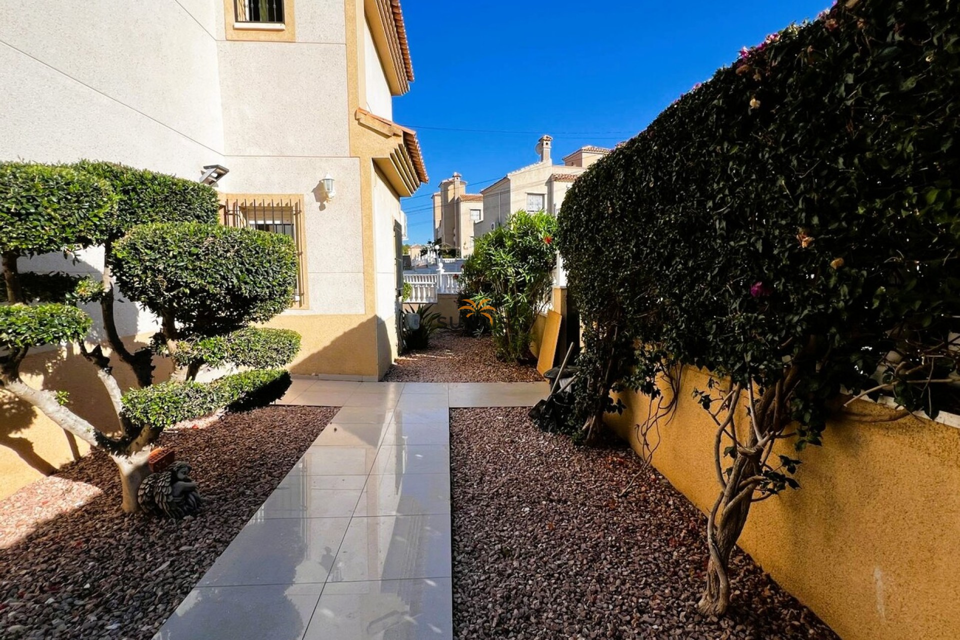 Resale - Villa - Villamartin