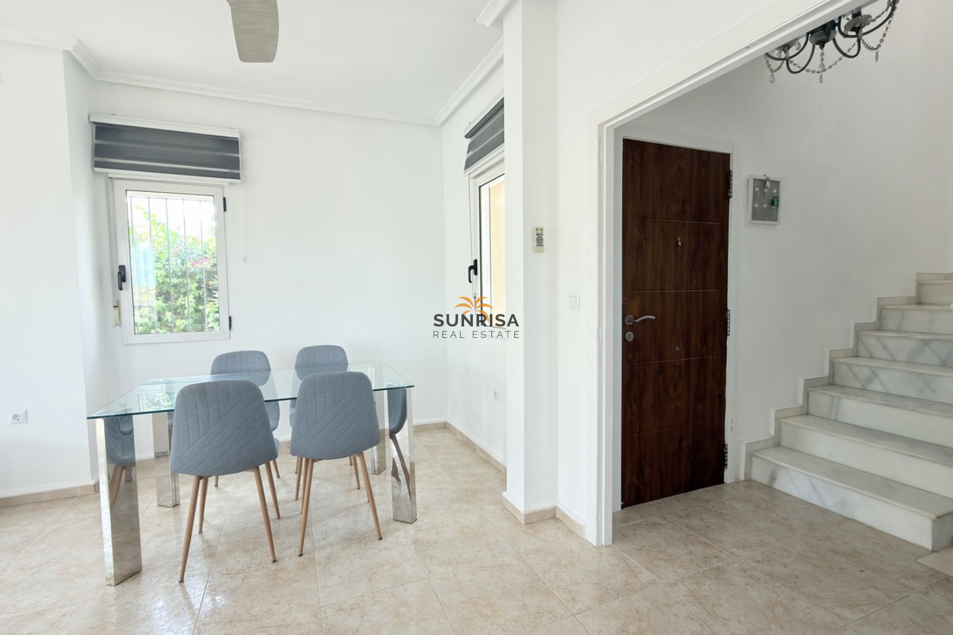 Resale - Villa - Villamartin
