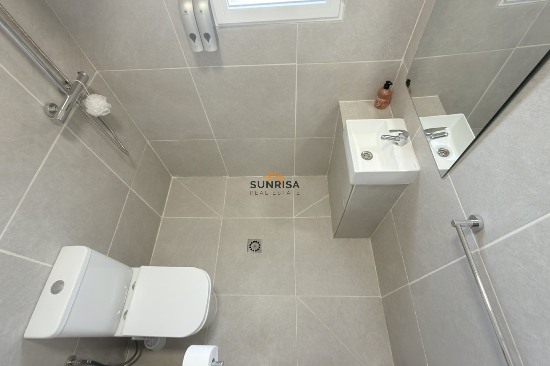 Resale - Villa - Villamartin