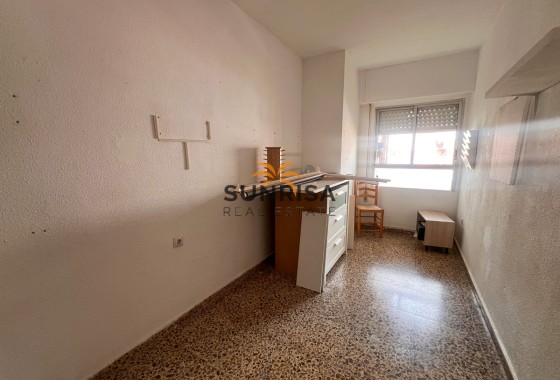Apartment · Resale - Guardamar del Segura · Alicante · Spain