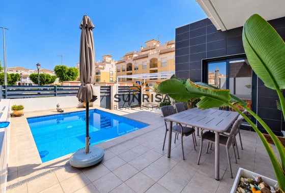 Villa · Resale - Formentera de Segura · Alicante · Spain