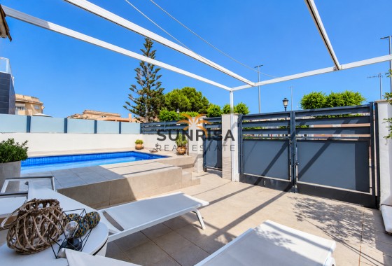 Villa · Resale - Formentera de Segura · Alicante · Spain