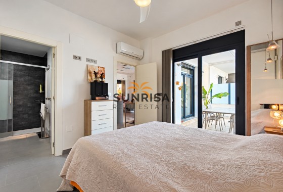 Villa · Resale - Formentera de Segura · Alicante · Spain