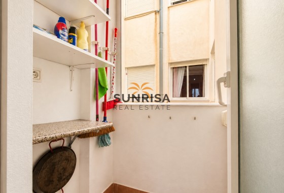 Apartment · Resale - Torrevieja · Playa del Cura · Alicante · Spain