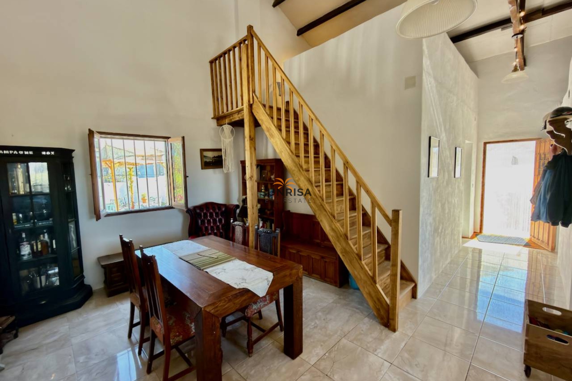 Resale - Country house - Dolores