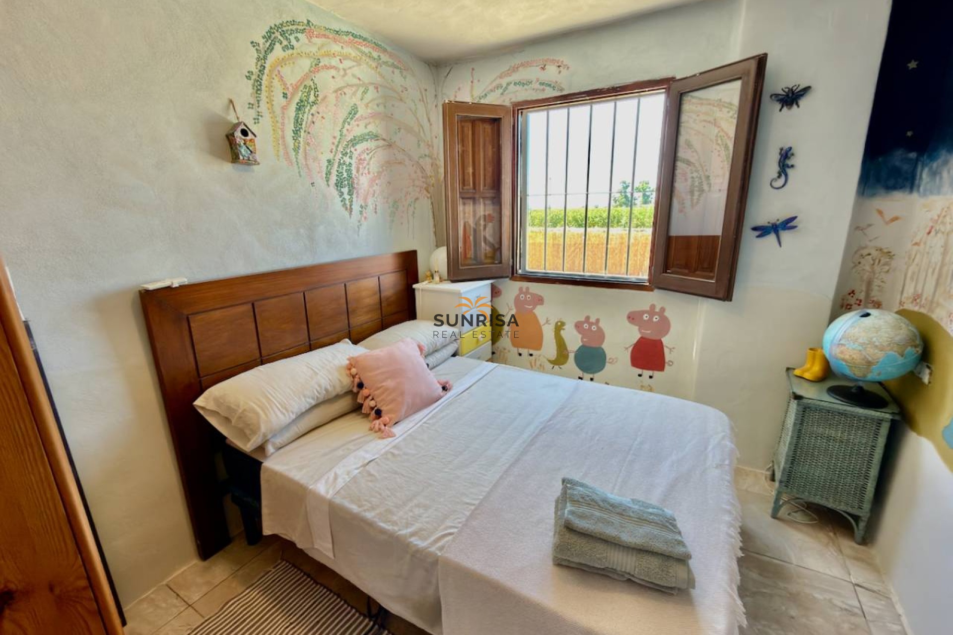 Resale - Country house - Dolores