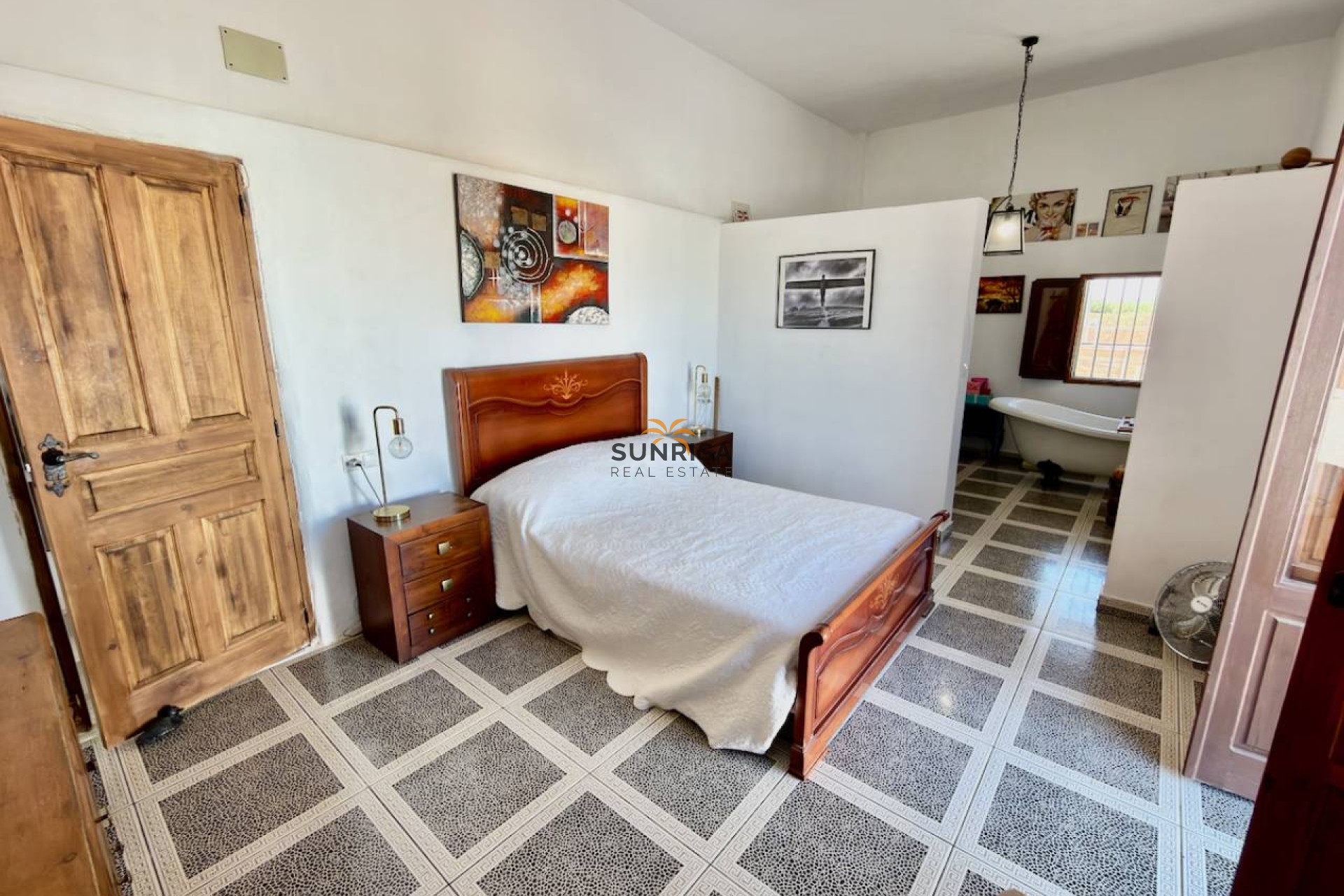 Resale - Country house - Dolores