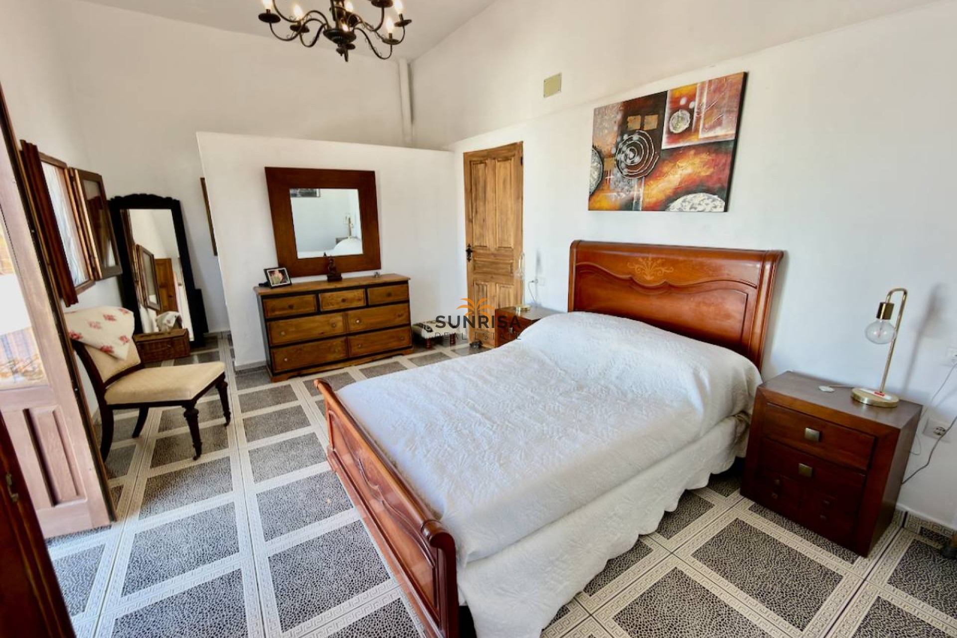 Resale - Country house - Dolores