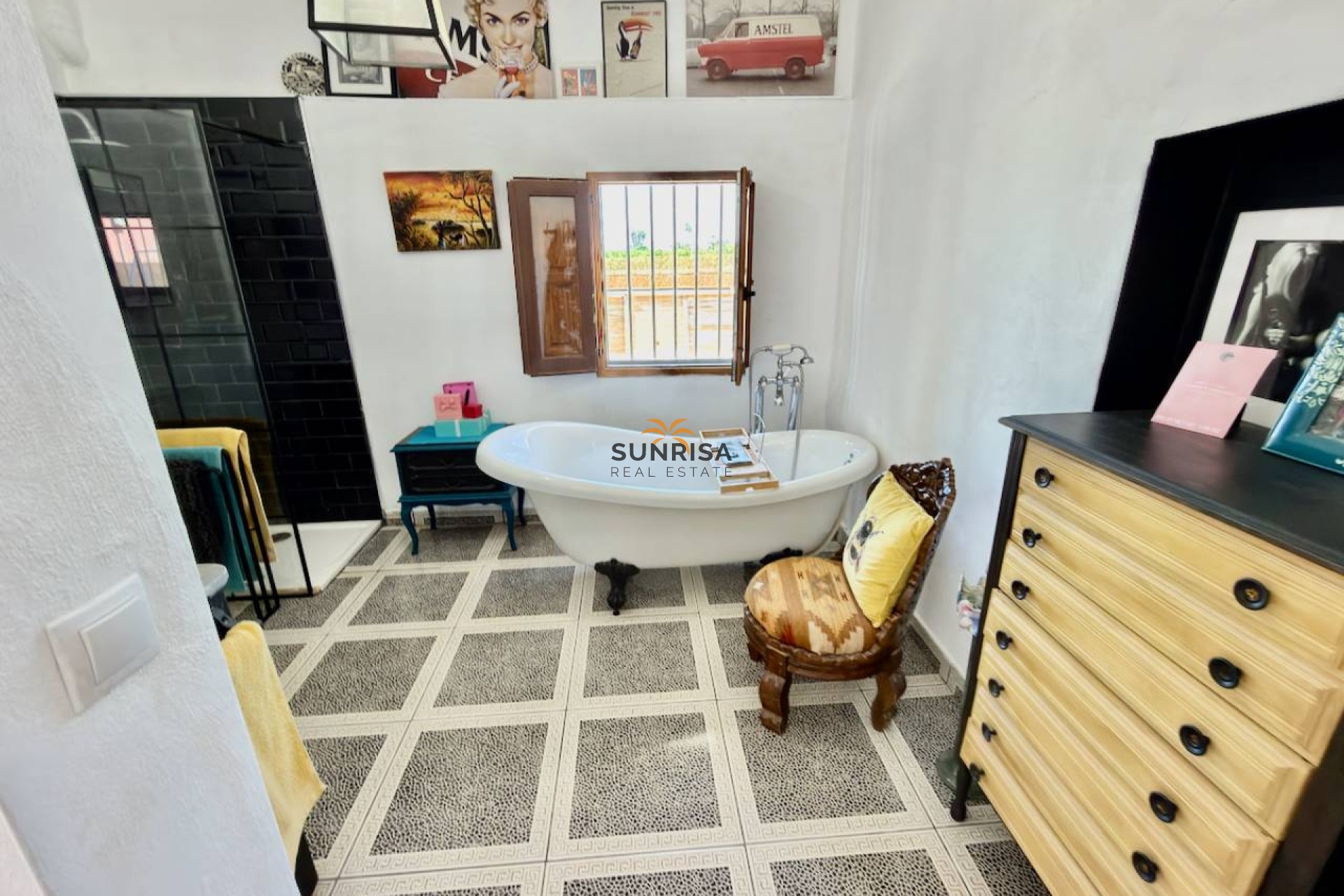 Resale - Country house - Dolores
