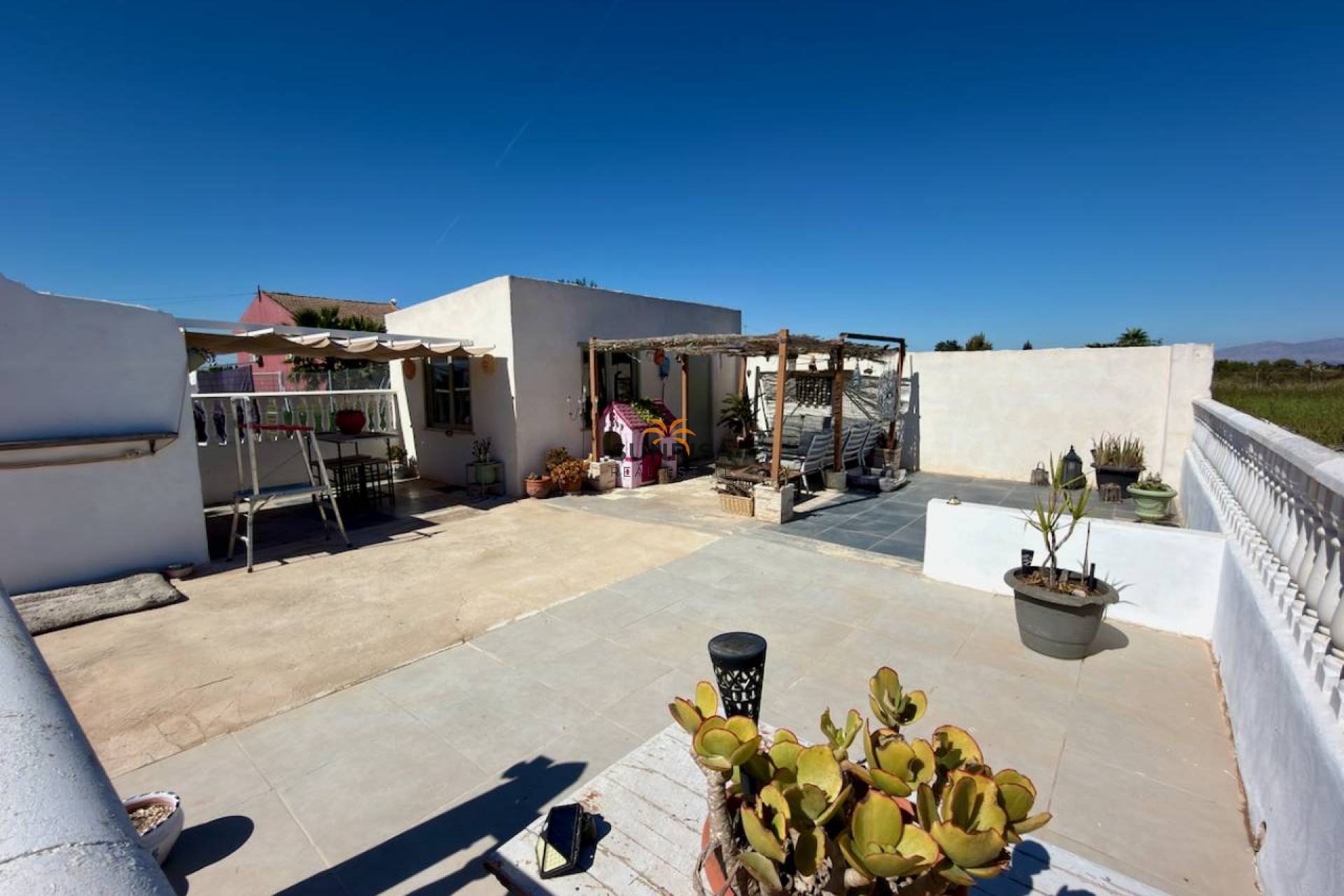 Resale - Country house - Dolores