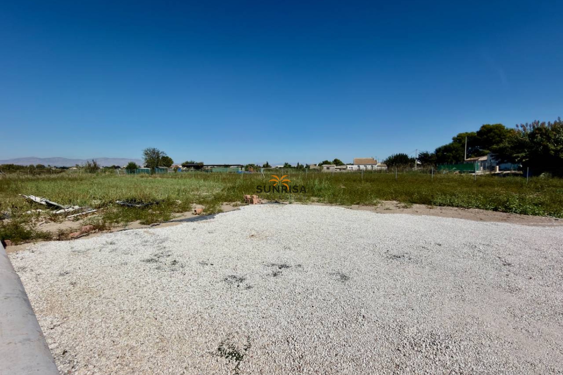 Resale - Country house - Dolores