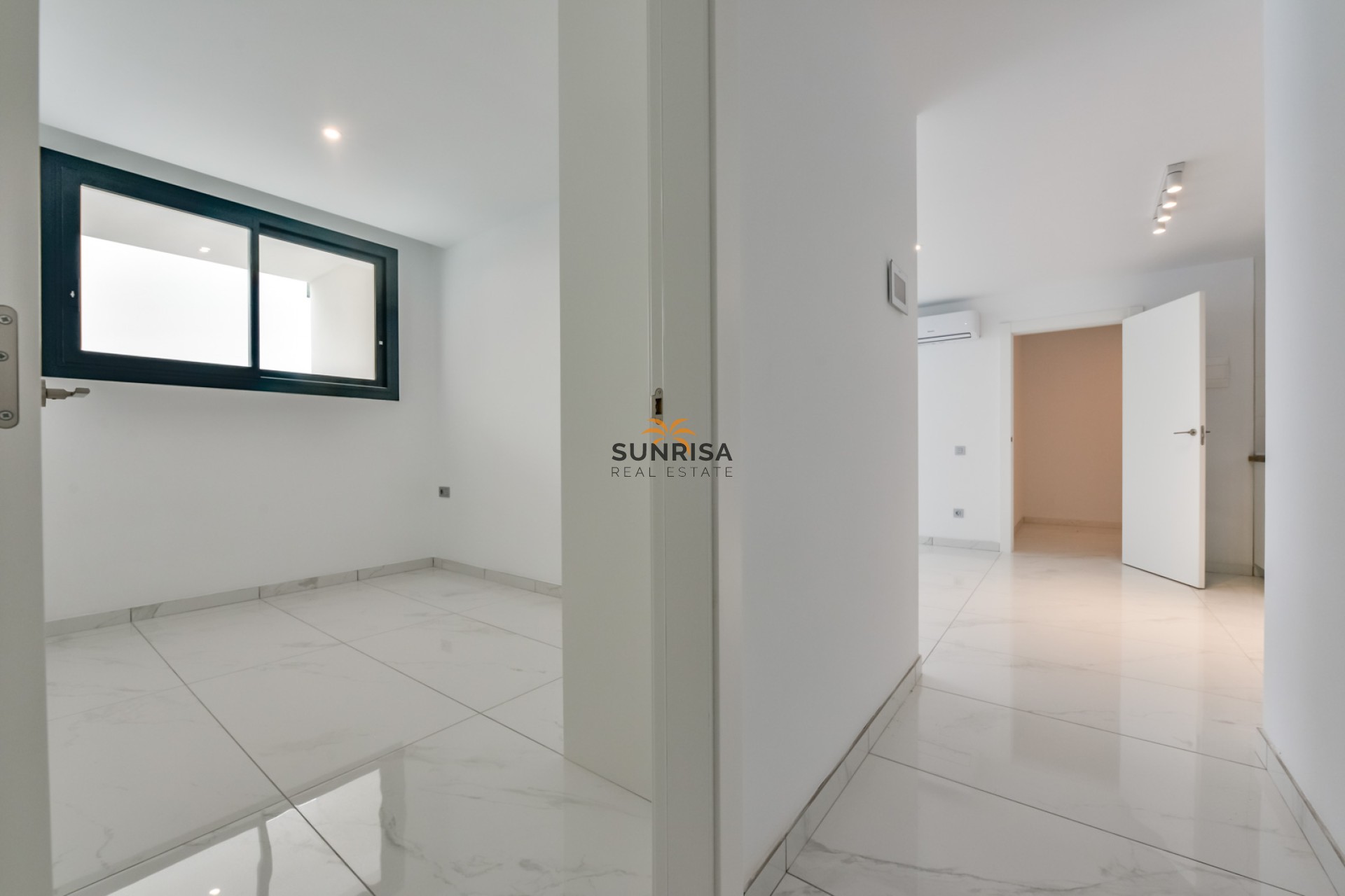 Nieuwbouwwoningen - Villa - Finestrat